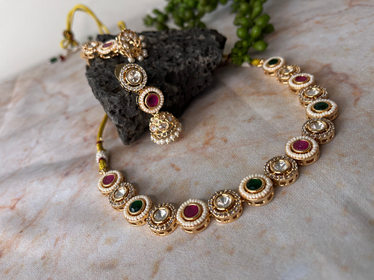 Sakshi (Colours available )