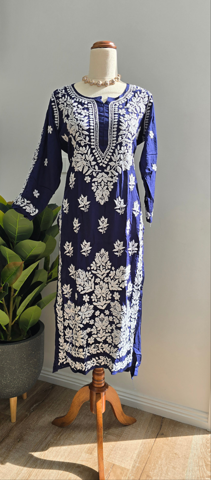 Madhu (Colours available)