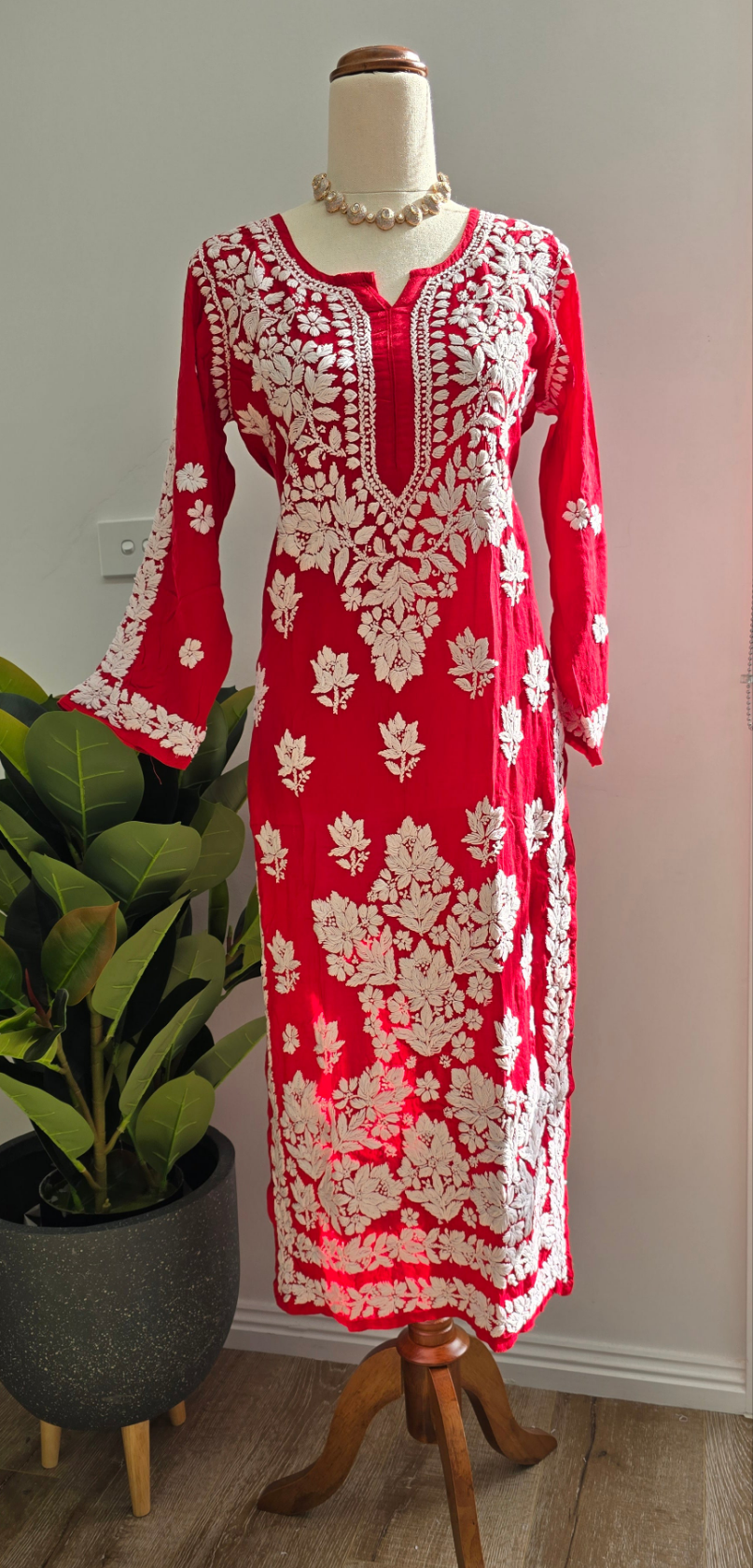 Madhu (Colours available)