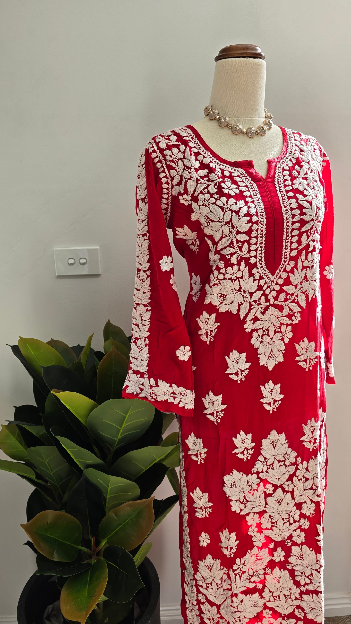 Madhu (Colours available)