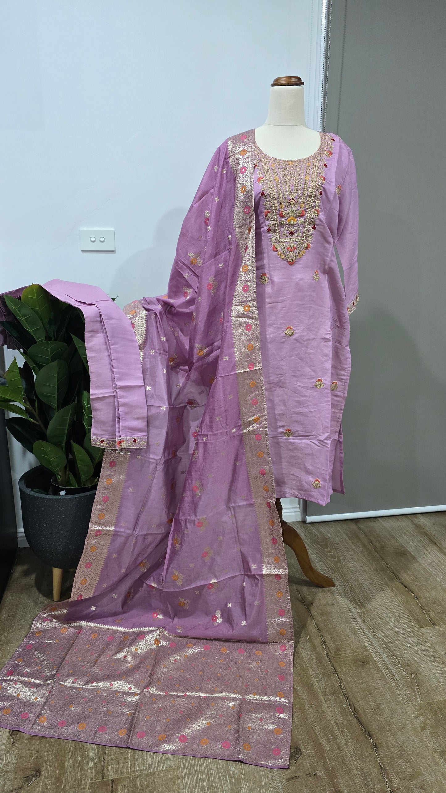 Roshni