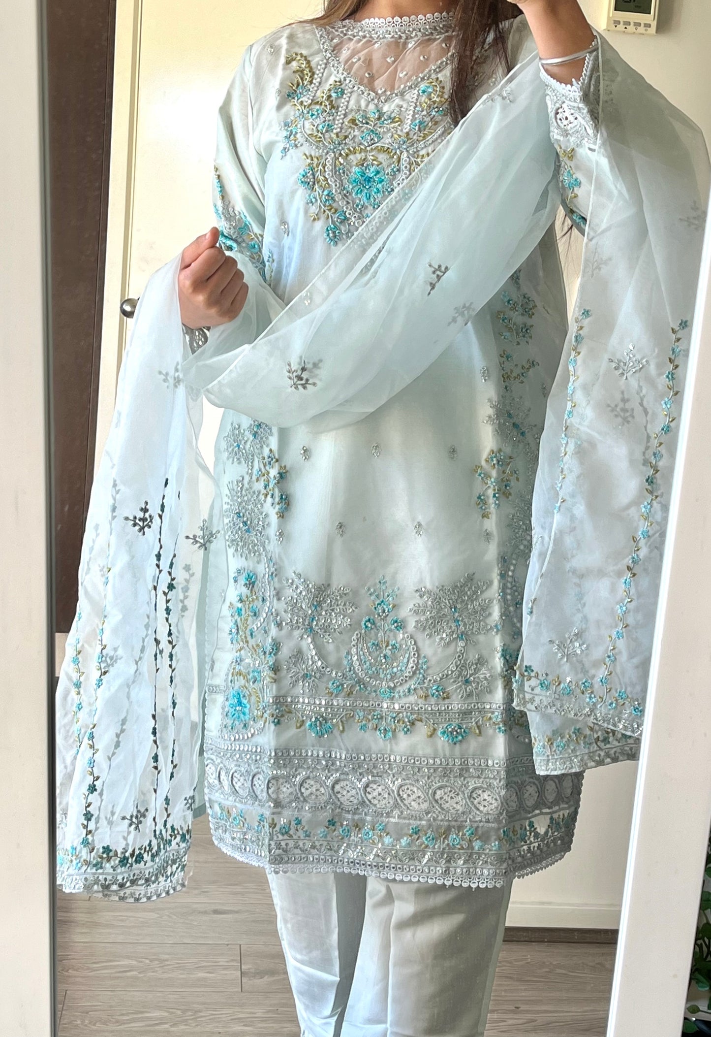 Lahoriye Collection