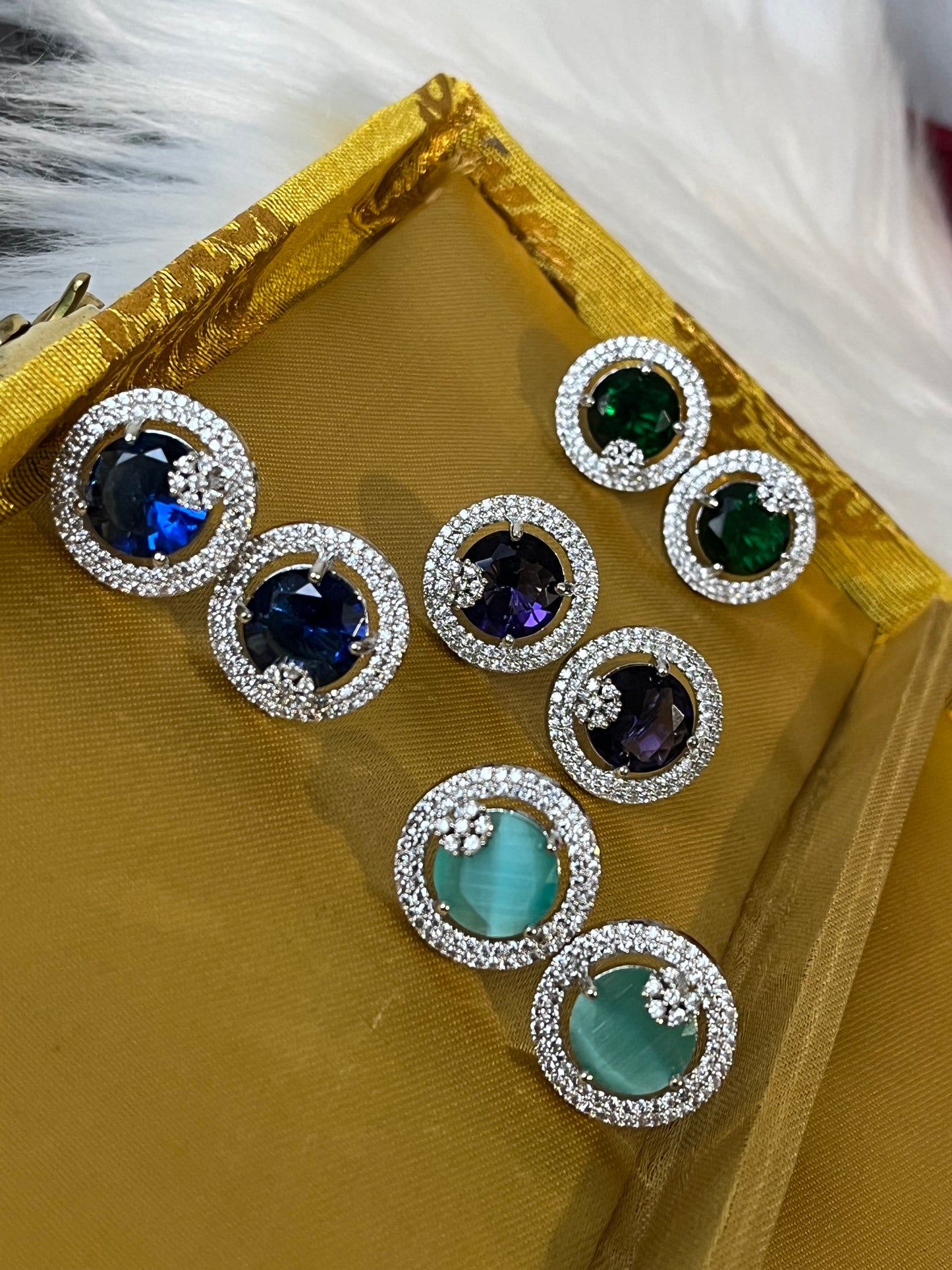 Sirat (Studs)