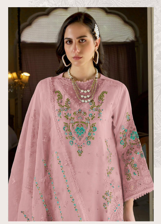 Lahoriye Collection