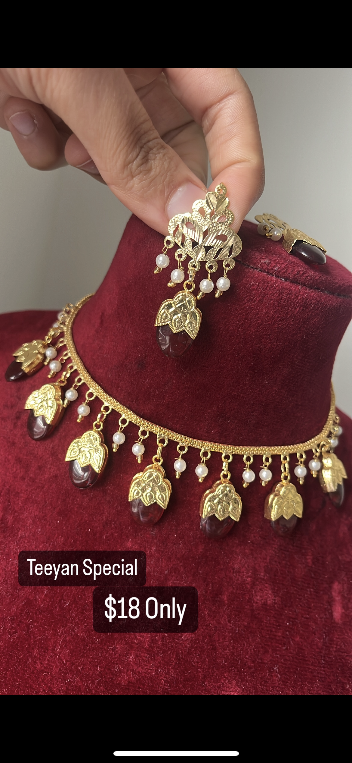 Dabka Neckline 2