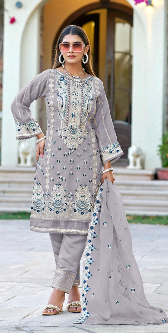 Lahoriye collection