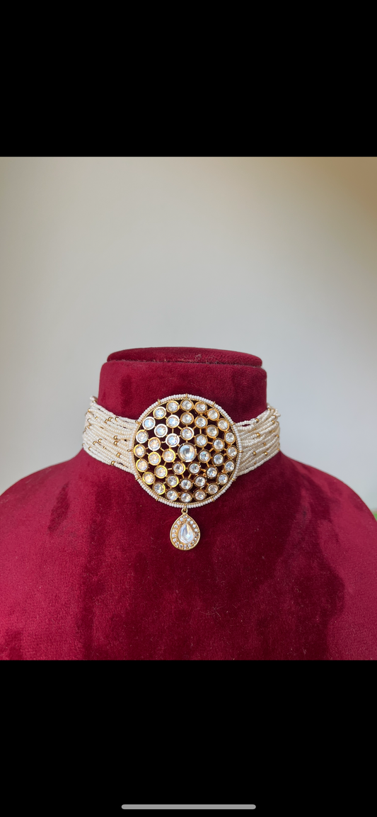 Charlotte ( Tyani choker)