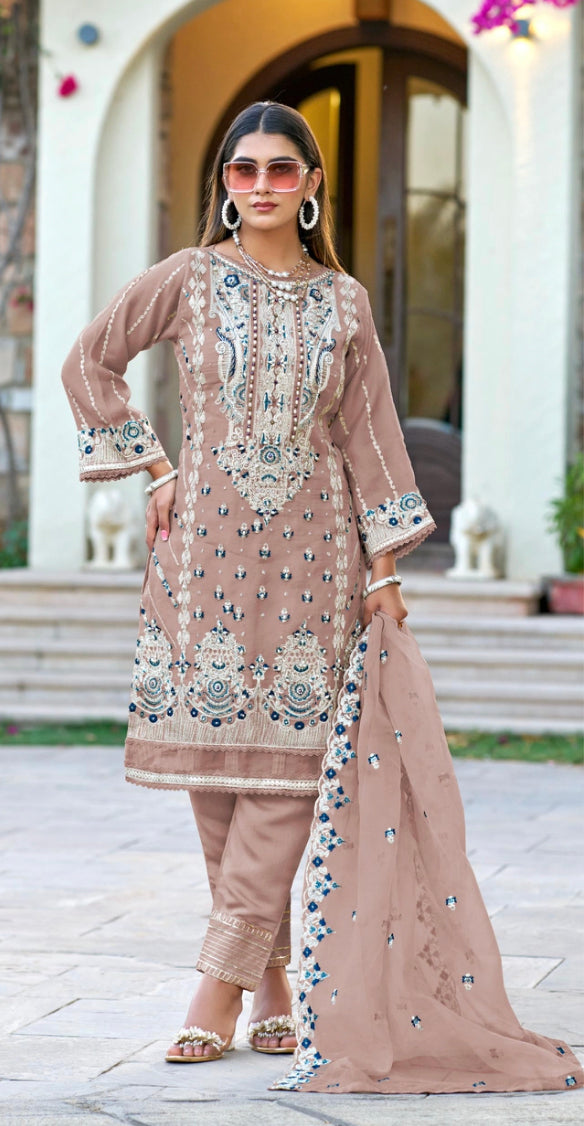 Lahoriye collection