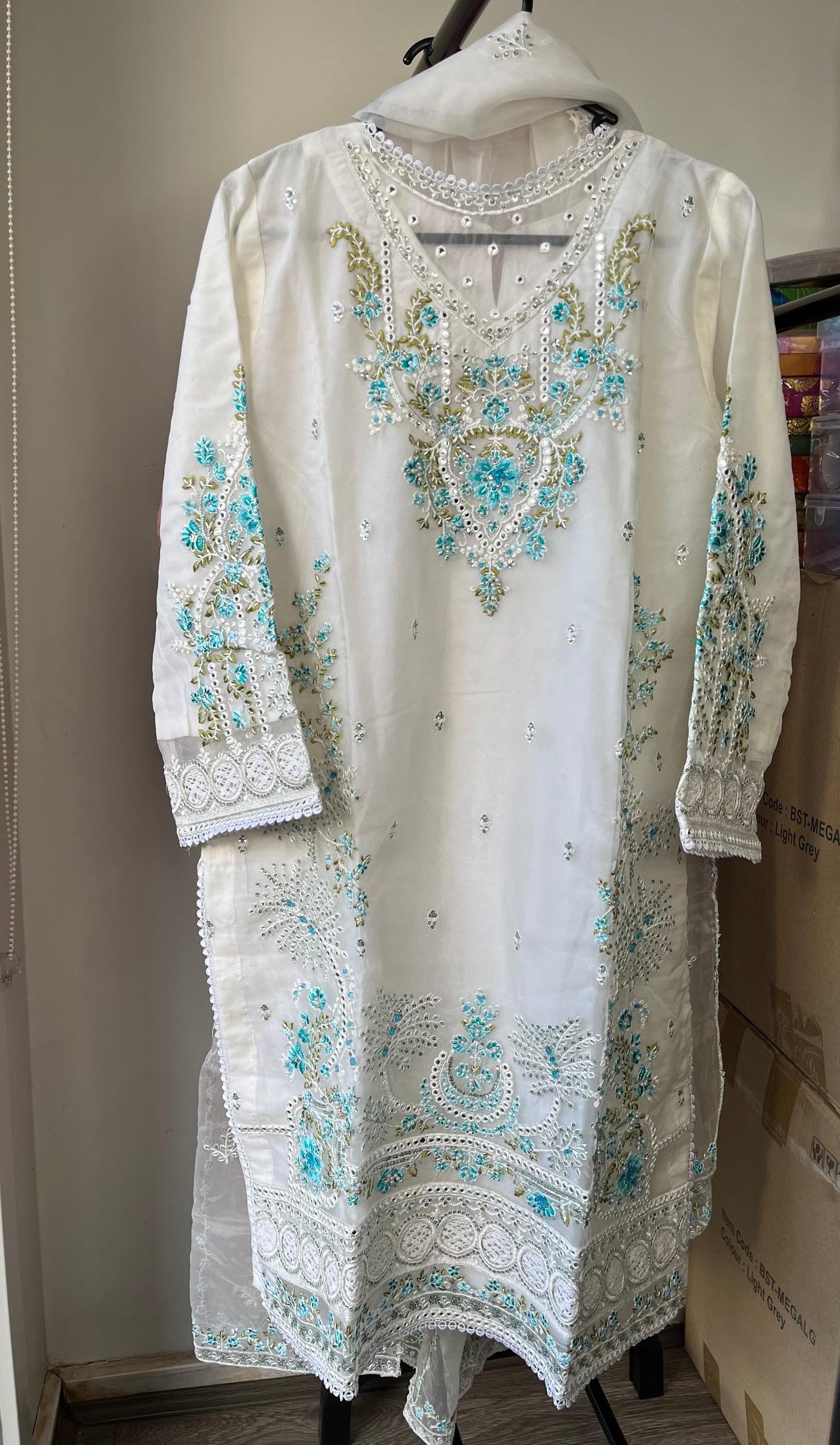 Lahoriye Collection