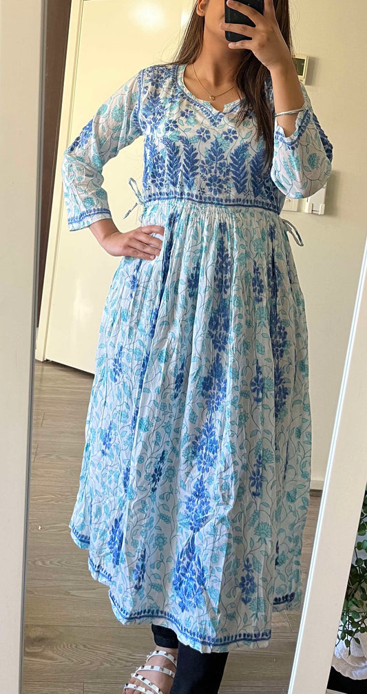 Chloe ( Chikankari Kurti)