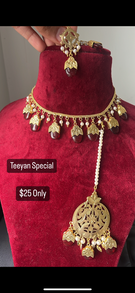 Dabka Neckline
