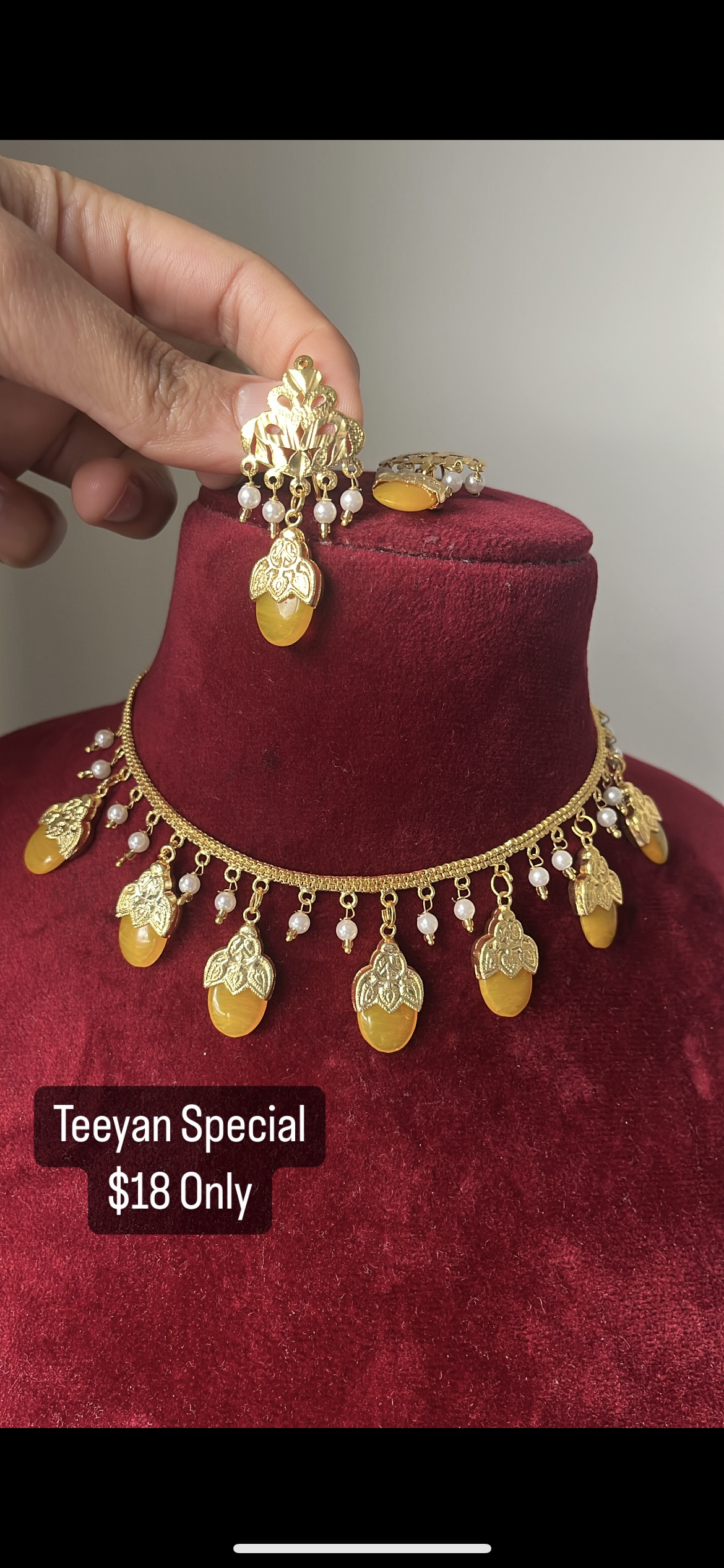 Dabka Neckline 2