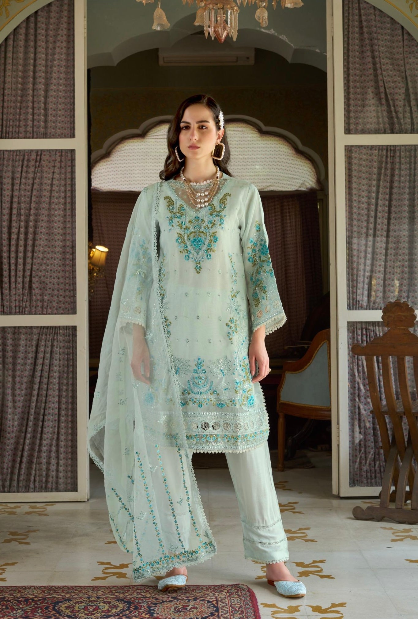 Lahoriye Collection