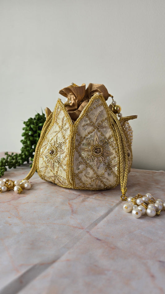 Lotus potli Style 2