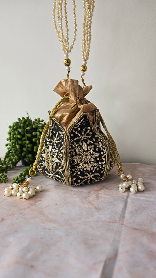 Lotus Potli Style 3
