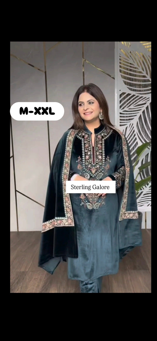 Aaina (Velvet suit)