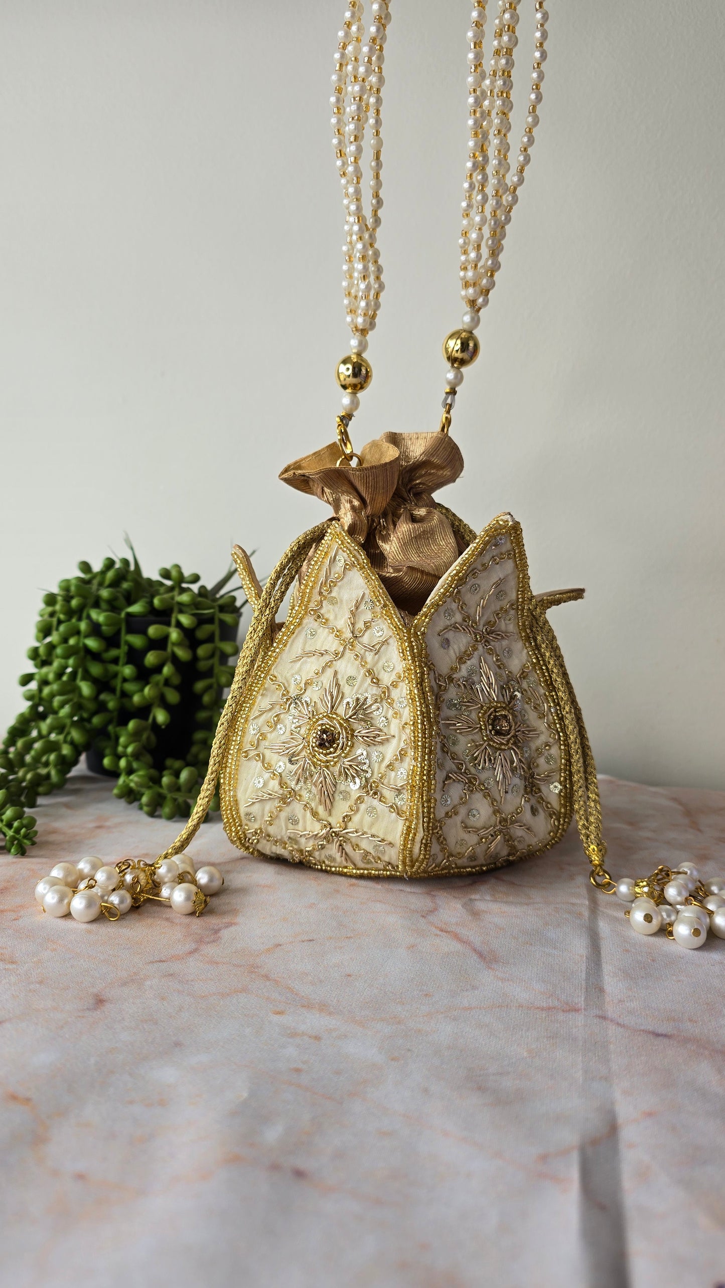 Lotus potli Style 2