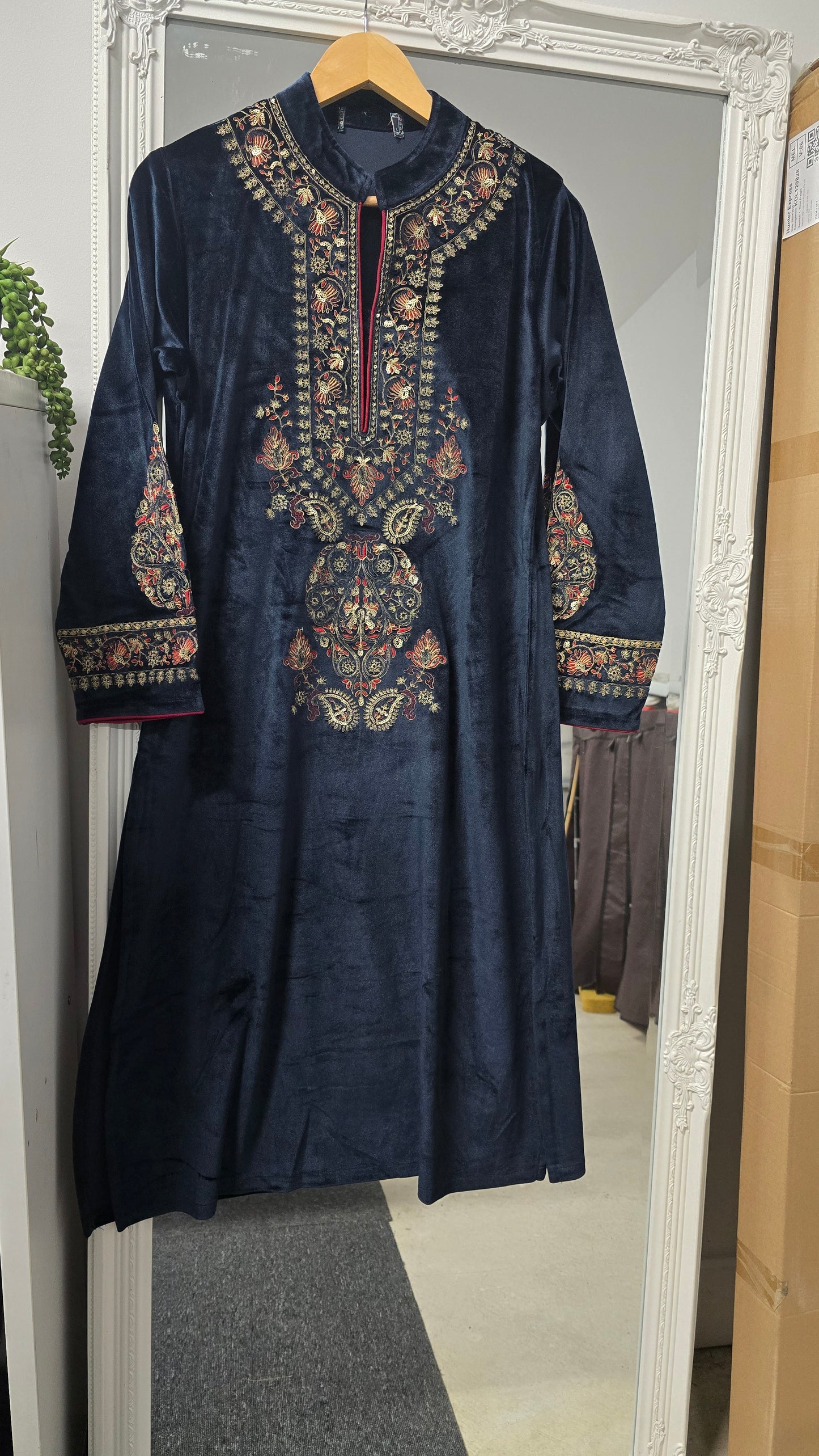 Aaina (Velvet suit)