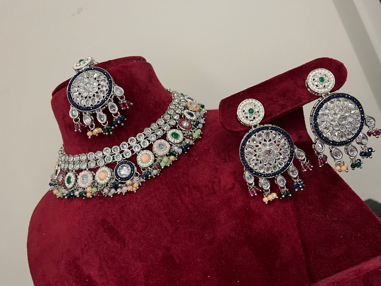Pari (Colours available )